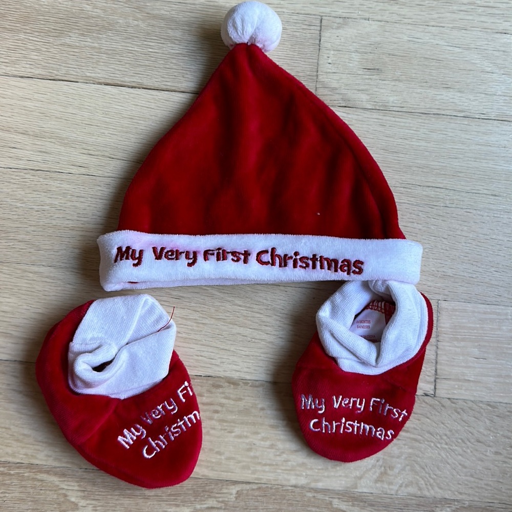 1st Christmas hat and booties 0-6M